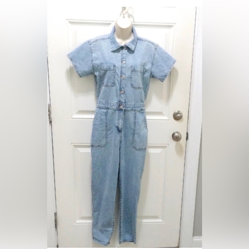 Celebrity Pink Size xs Classic Blue Denim Jumpsuit